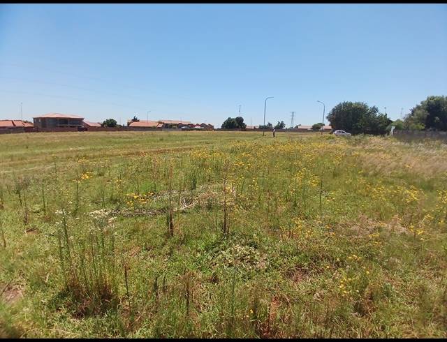 1,036M² VACANT LAND FOR SALE IN RIVERSDALE